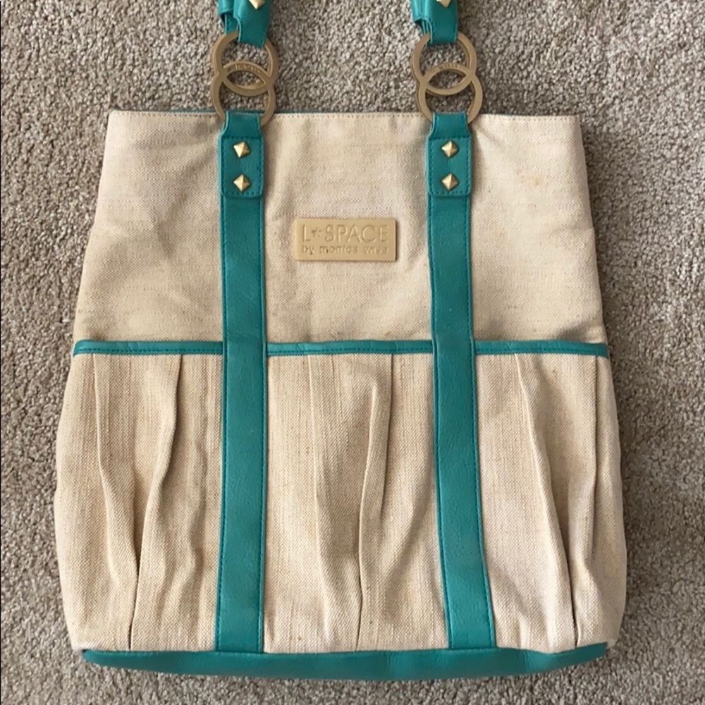 L*Space Tote - Picture 2 of 5